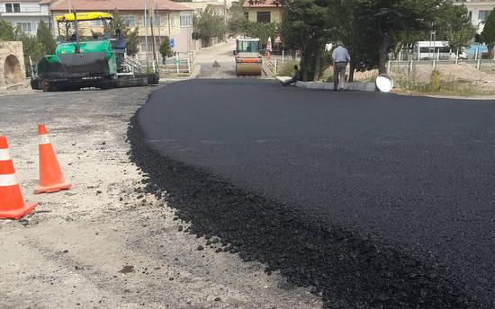 sulusaray yolları sıcak asfalt oluyor