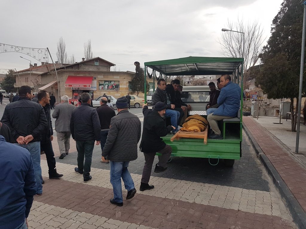 huseyin-sari-cenaze-sulusaray