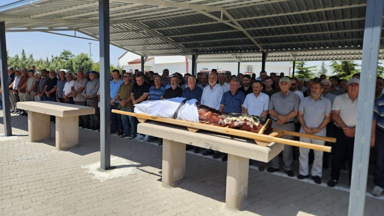 Kadın Alay’ın Cenazesi Toprağa Verildi