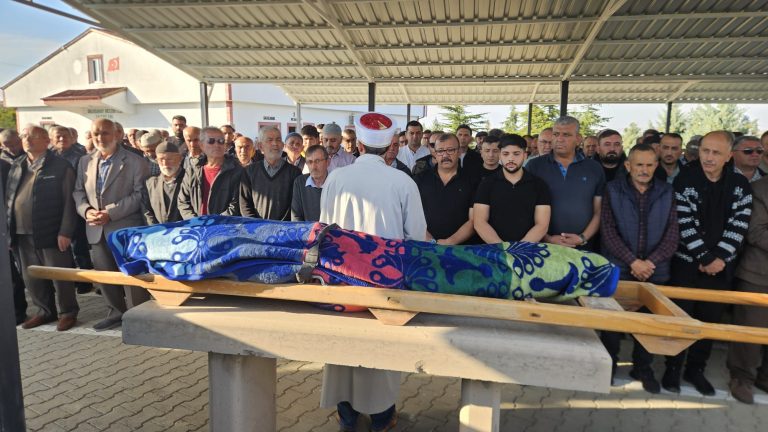 Hatice Duman’nın Cenazesi Toprağa Verildi