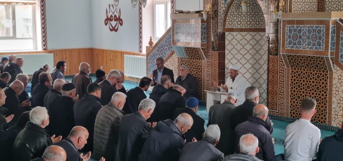 Kasabamızda Hacı Adayları Dualarla Kutsal Topraklara Uğurlandı