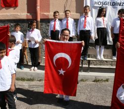 Kasabamızın ilk ve Ana okulu öğrencilerinden 23 nisan etkinliği