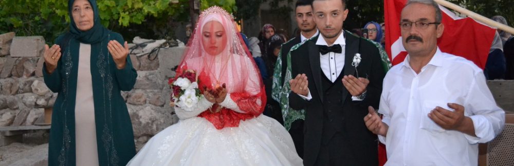Gülnihal ile Mustafa Can’a Ömürboyu Mutluluklar Dileriz