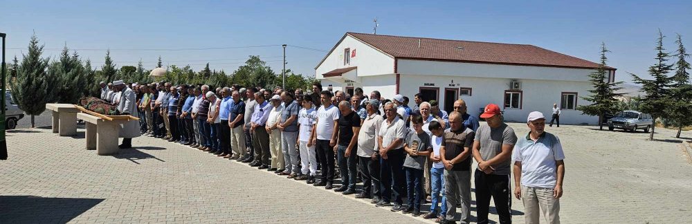 Kasaba Halkımızdan Kadın Arısoy Vefat Etmiştir.