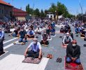 Kasabamızda ikinci Cuma Namazı Yine Merkez Cami Önünde Kılındı