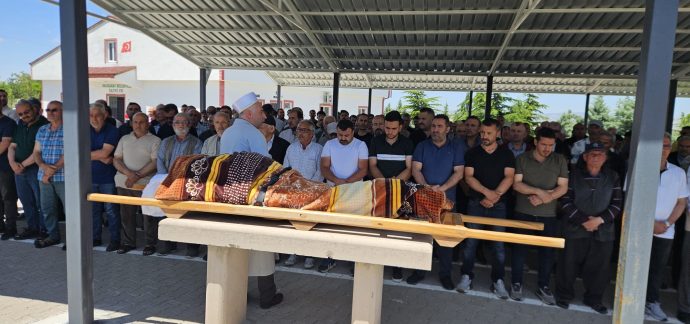 Arafat Sarı’nın Cenazesi Toprağa Verildi