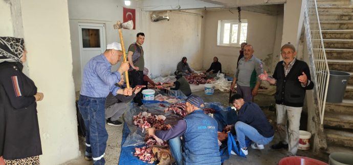 Geleneksel Kasabamızdan Kurban Manzaraları