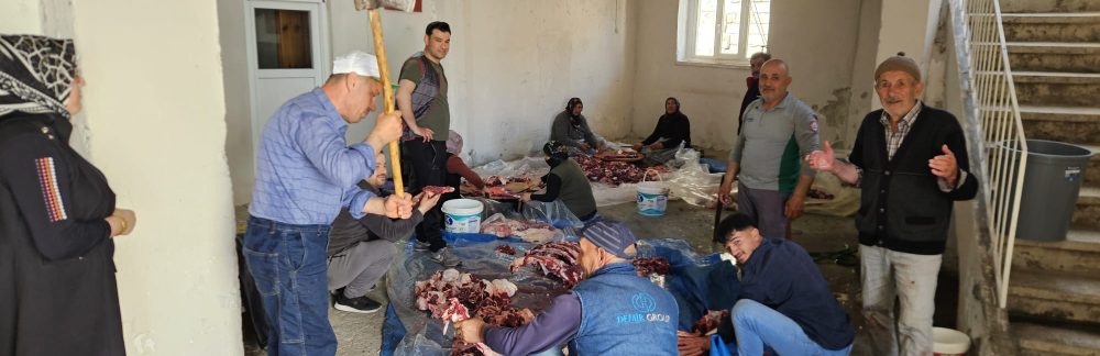 Geleneksel Kasabamızdan Kurban Manzaraları