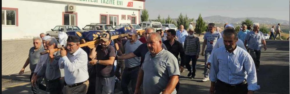 Mustafa Akçay Toprağa Verildi
