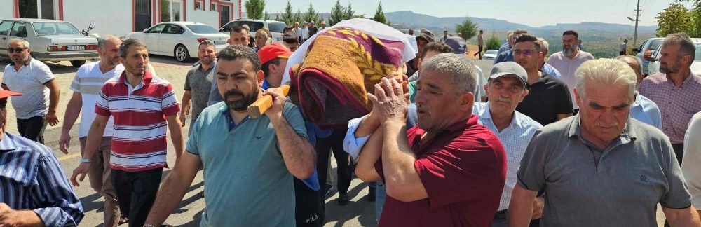 Sahre Cuhadar Toprağa Verildi