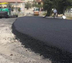 Kasabamızda sıcak asfalt çalışması başladı