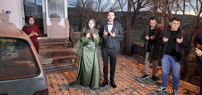 Zeynep&Ramazan’a Ömürboyu Mutluluklar Dileriz