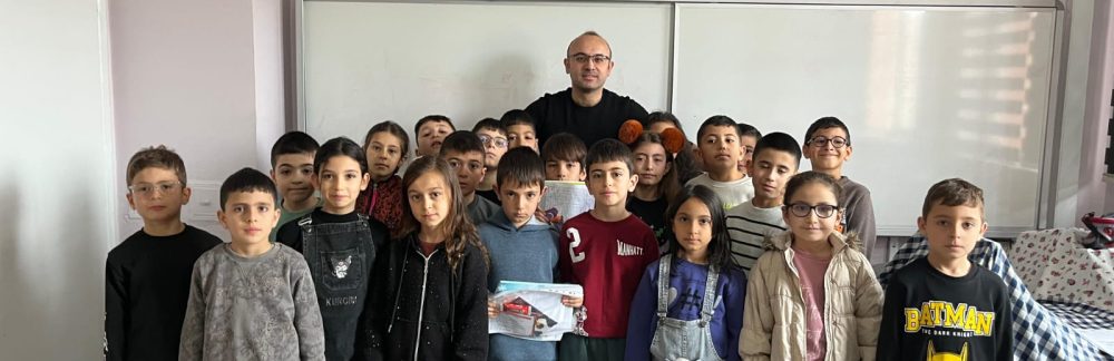 Yarıyıl Tatili Başladı Öğrenciler Karnelerini Aldı